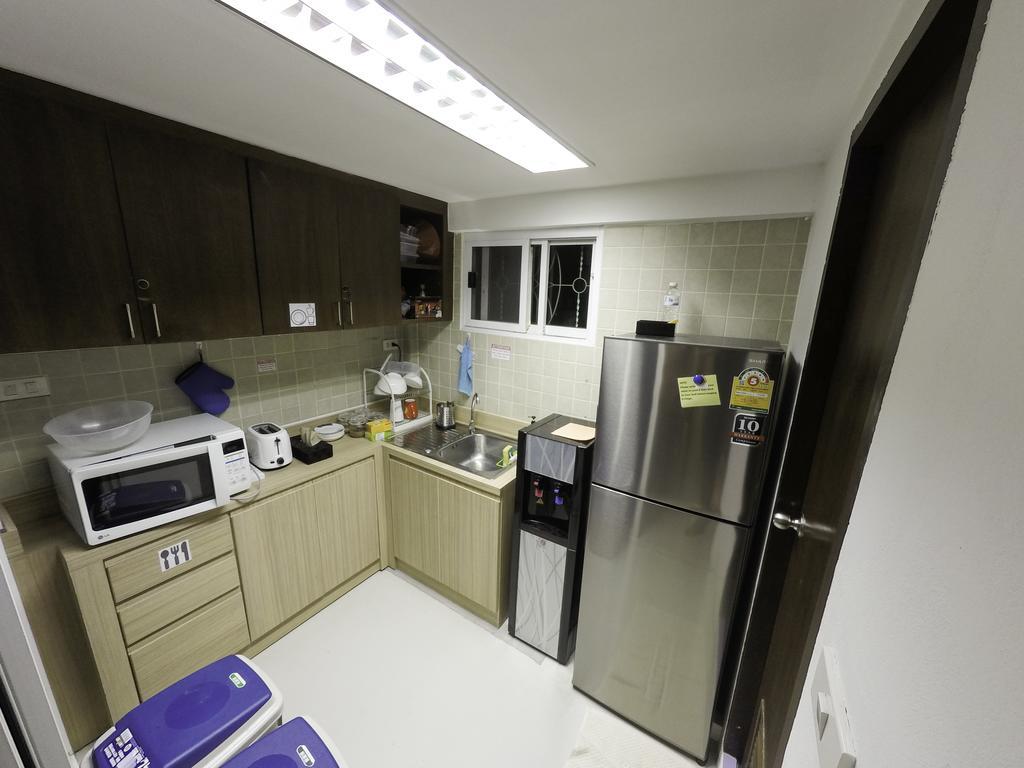 Pier 49 Hostel Bangkok Extérieur photo